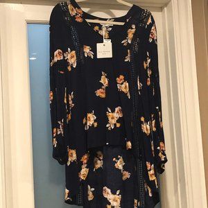 TILLY’S BOHO NAVY FLORAL BLOUSE / SHIRT